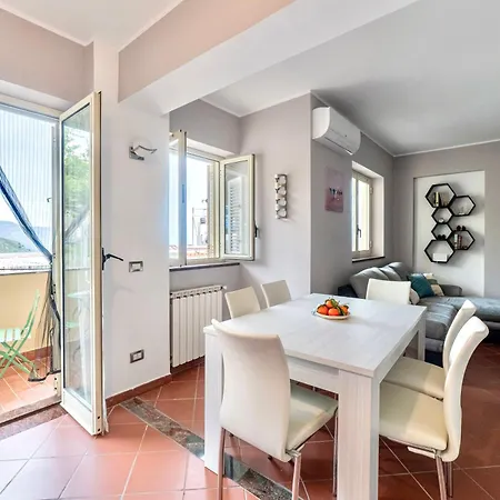 Casa Donna Grazia شقة